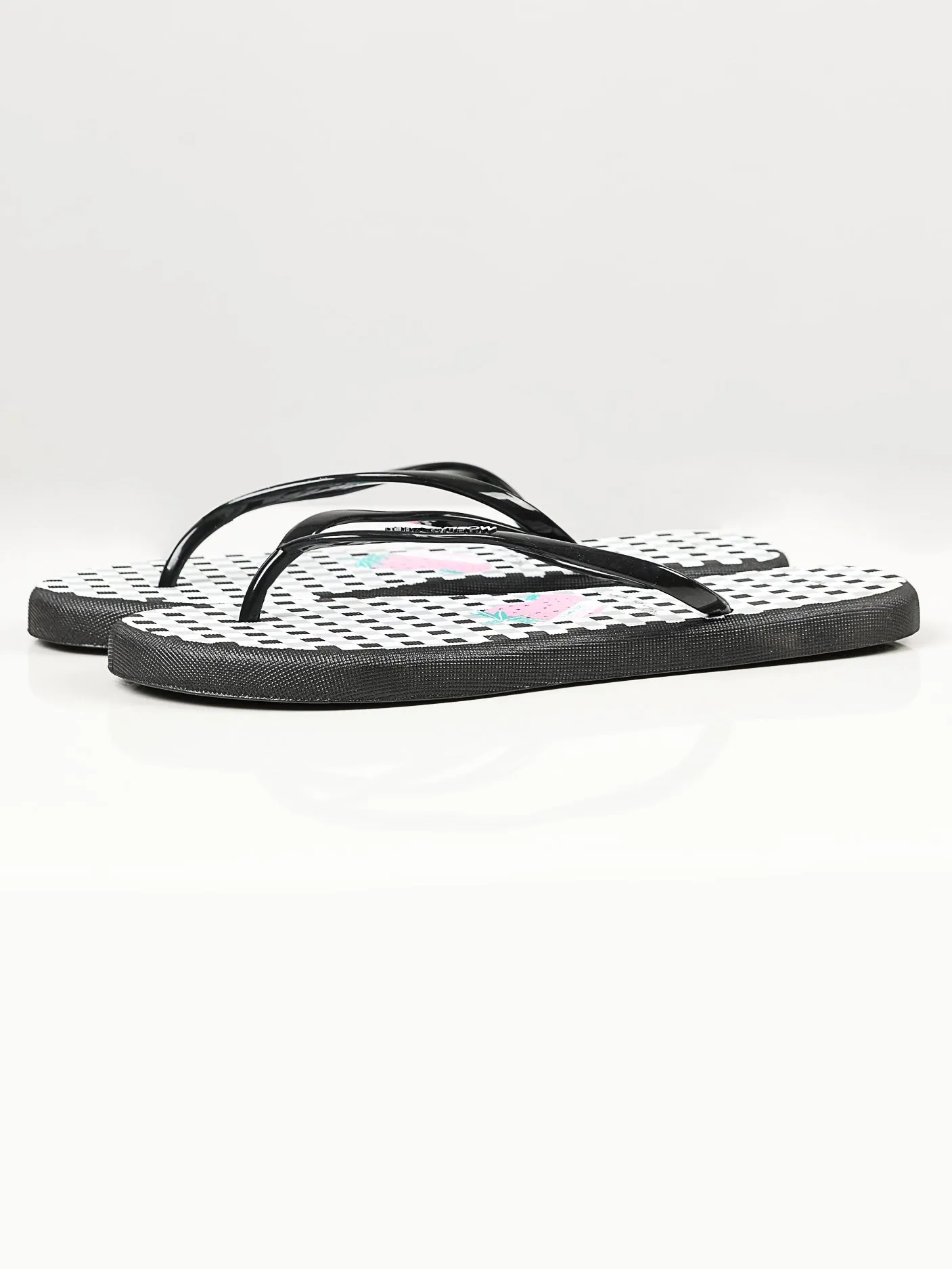 Printed Flip Flops - Black and White