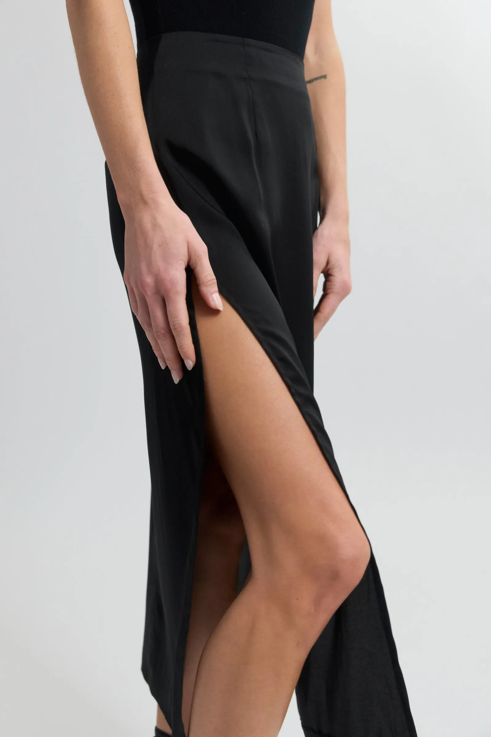 Signature Pencil Skirt
