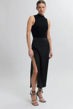 Signature Pencil Skirt