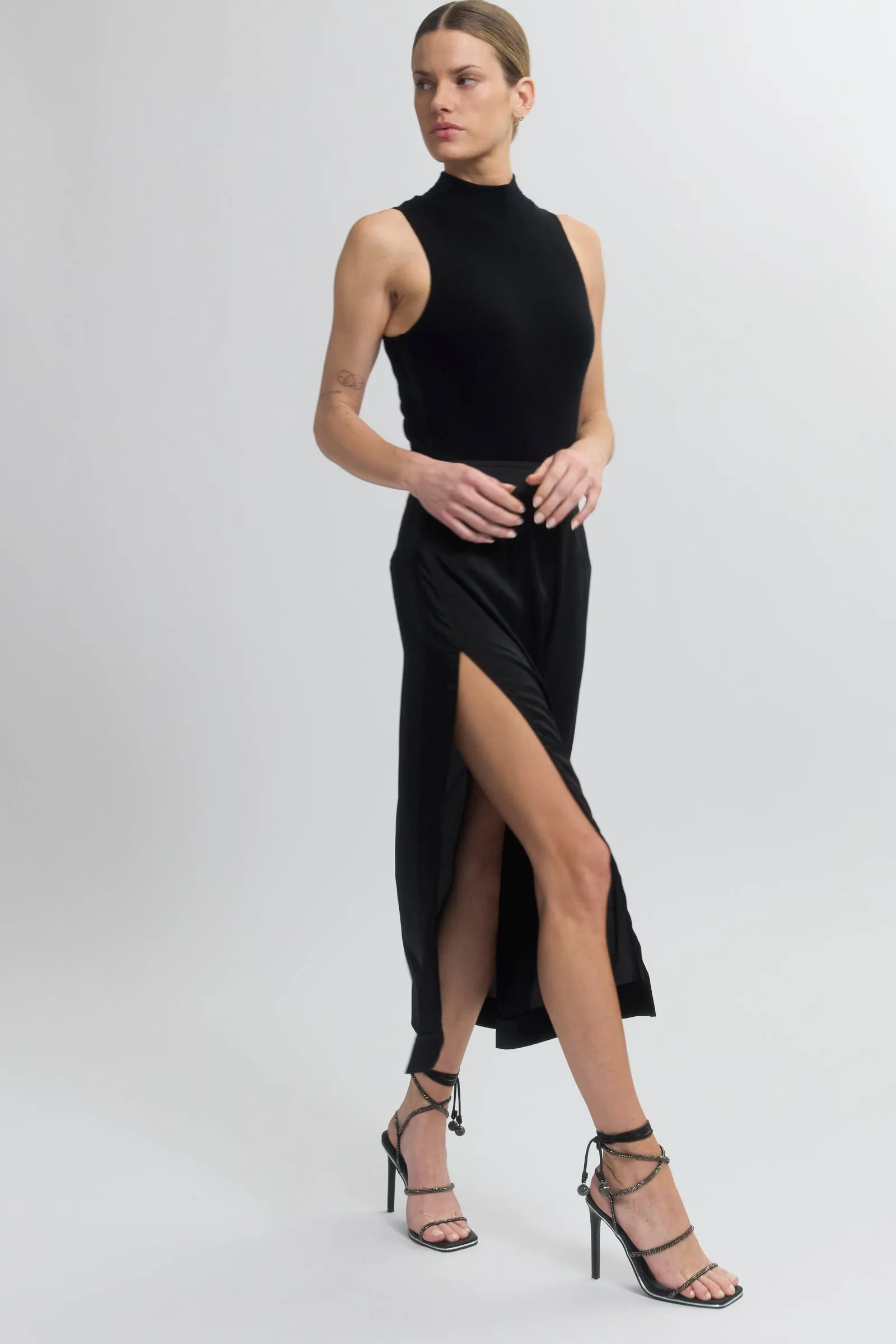 Signature Pencil Skirt