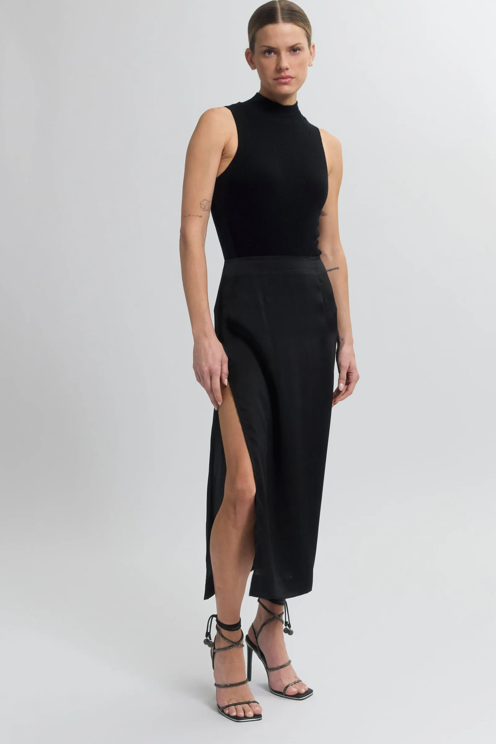 Signature Pencil Skirt