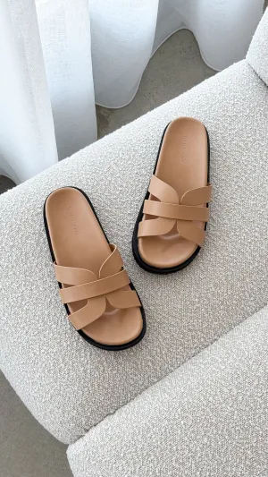 Tamy Slides - Desert