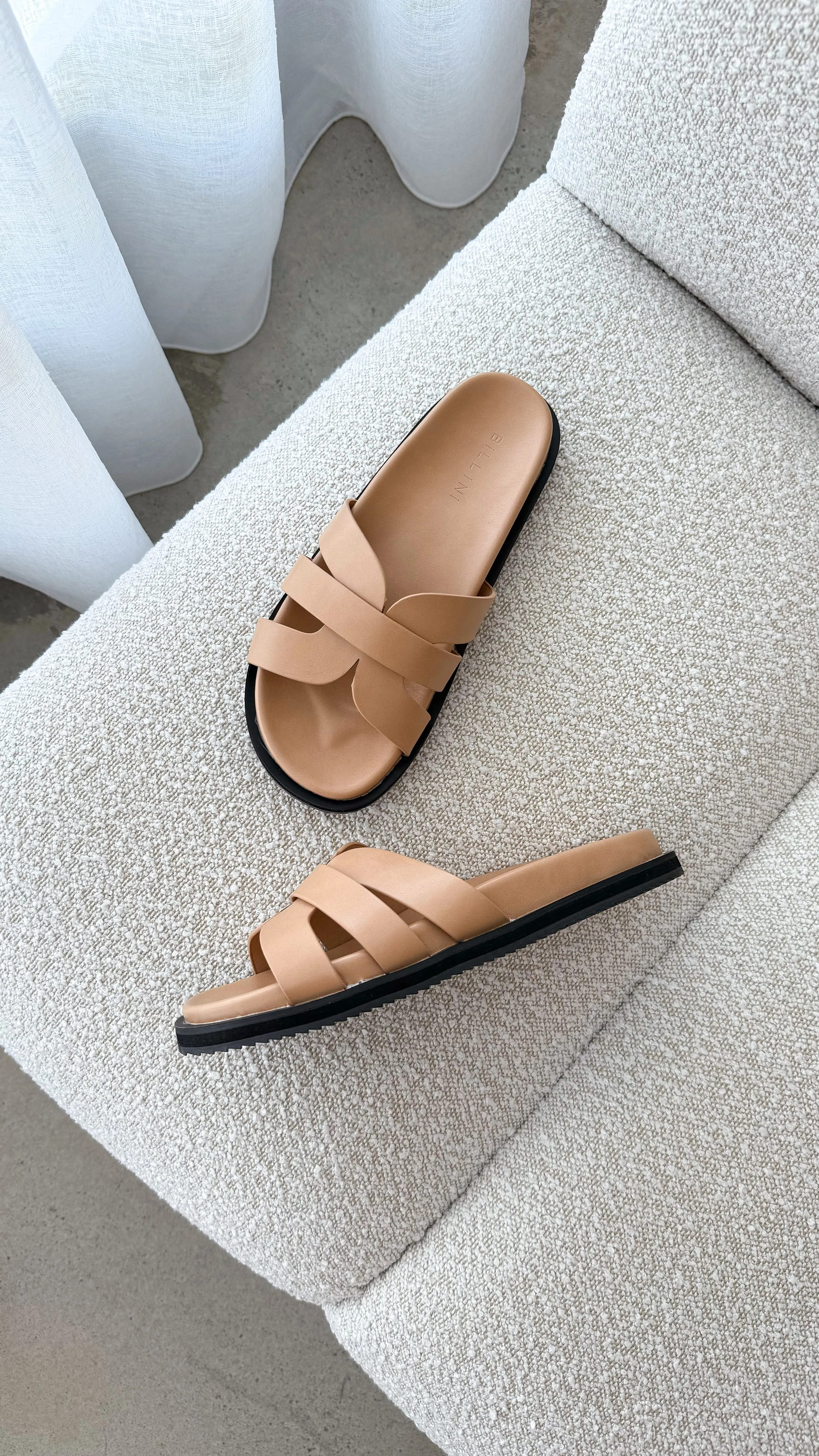 Tamy Slides - Desert