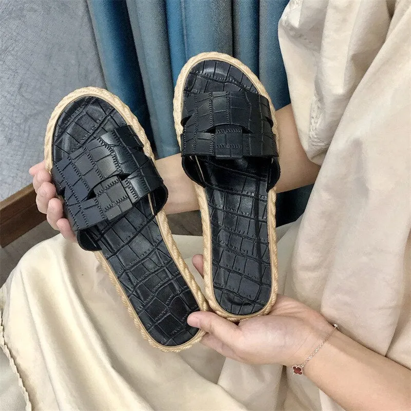 Women Fashion Outdoor Slippers Summer Slides Open Toe Flat Weave Leisure Sandal Female Korean Version Beach Flip Flops Big Size